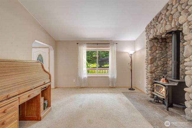 Family Room | Image 17