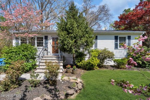 8 Peach Tree St, Jackson, NJ, 08527-4703 | Card Image