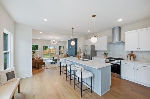 2130 12th Ave N, Nashville, TN, 37208-1111 | Card Image