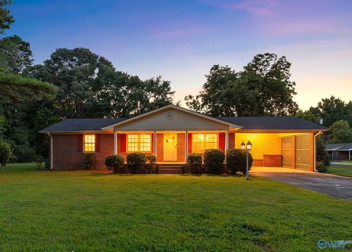 101 Marshall Dr, New Hope, AL, 35760-9550 | Card Image
