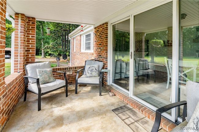 The covered porch, this will be your fav place! | Image 18