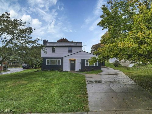 1425 Marion Ave, Zanesville, OH, 43701-2436 | Card Image