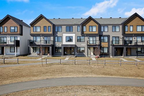 92 Kyanite Lane, Nepean, ON, K2J7B4 | Card Image