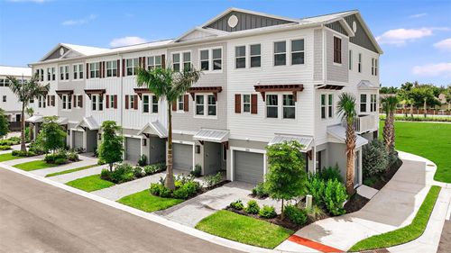 105-1625 Compass Pointe Ct, PUNTA GORDA, FL, 33950 | Card Image