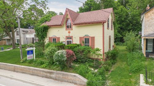 410 Eagle St, Newmarket, ON, L3Y1K6 | Card Image