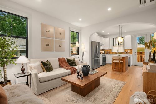 a-20701 82nd Ave W, Edmonds, WA, 98026-6723 | Card Image