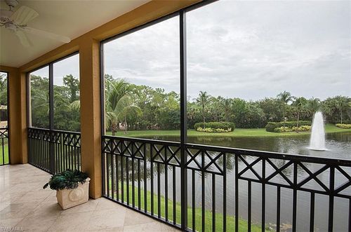 ph-3-2605 Estrella Ct, NAPLES, FL, 34109-3651 | Card Image