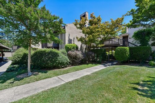 12-2292 Woodside Ln, Sacramento, CA, 95825-8603 | Card Image