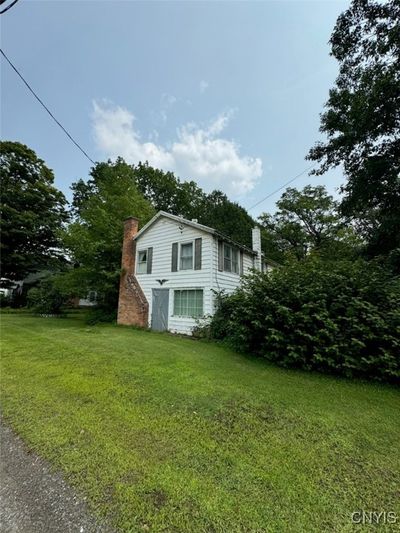 9226 Main Street, House other with 4 bedrooms, 2 bathrooms and null parking in Western NY | Image 2