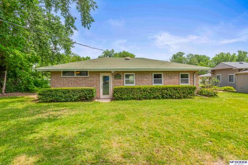 1037 Timber Ln, Fremont, NE, 68025-6825 | Card Image