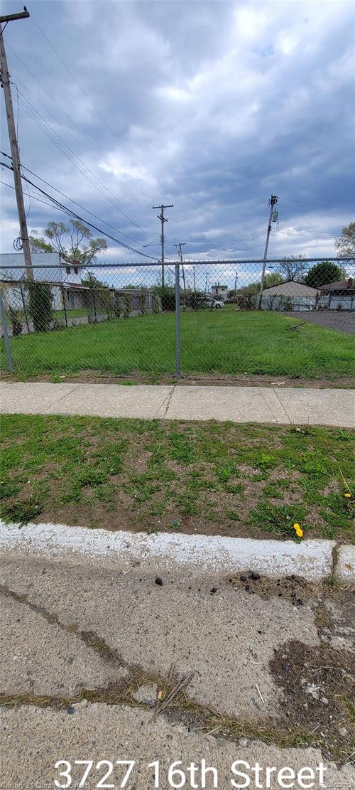 3727 16th St, Ecorse, MI, 48229-1335 | Card Image