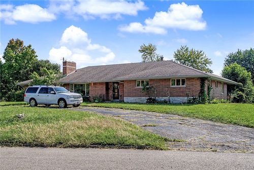 3762 Judy Ln, Dayton, OH, 45405-1828 | Card Image