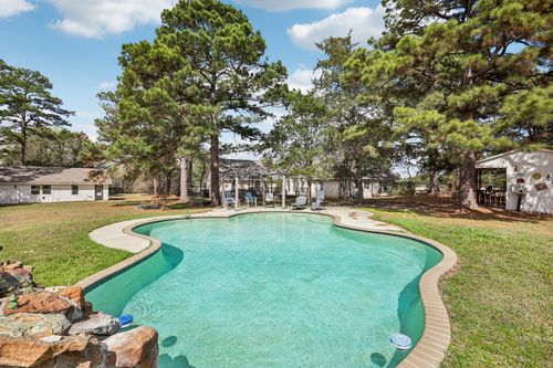 105 Daisy Ln, Bastrop, TX, 78602-5649 | Card Image