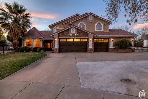 2497 River Cir, Santa Clara, UT, 84765-5401 | Card Image