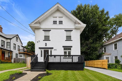 1860 Kinney Ave, Cincinnati, OH, 45207-1824 | Card Image