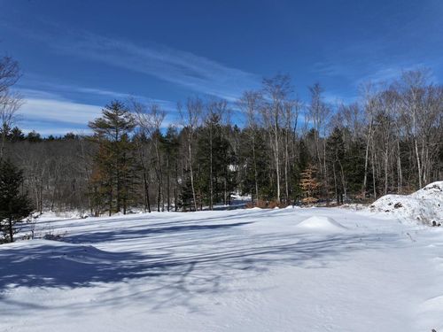 72-1 Range Road, Deerfield, NH, 03037 | Card Image