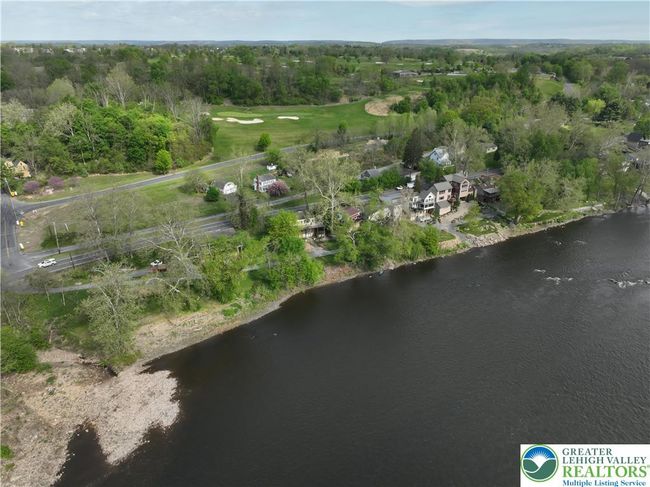 Back Aerial | Image 20