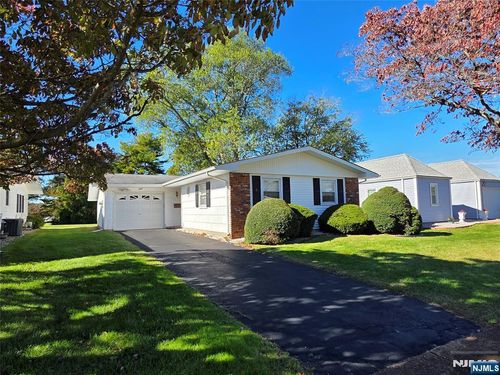 8 Barker St, Brick, NJ, 08724-2407 | Card Image
