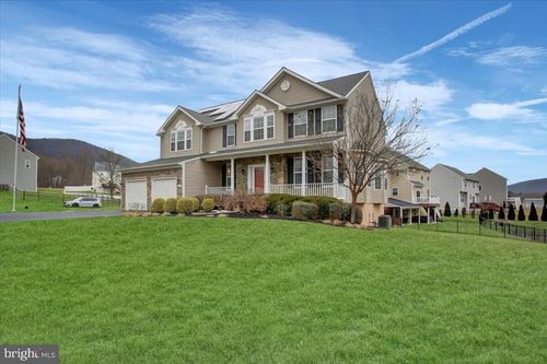 1237 Upland Dr, FAYETTEVILLE, PA, 17222-9799 | Card Image