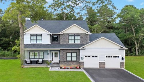 6 Cardinal Court, Brookhaven, NY, 11961 | Card Image