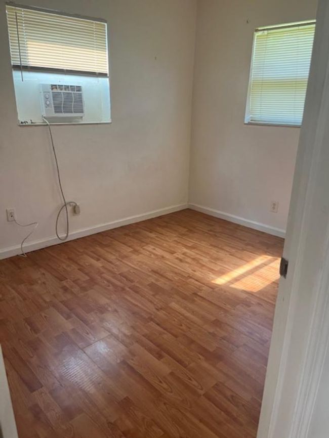 6532 Sw 26 Th St, House other with 2 bedrooms, 1 bathrooms and null parking in Miramar FL | Image 10