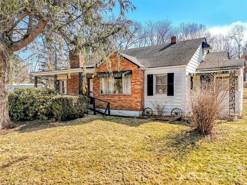 301 Mulberry Street, Clyde, NC, 28721 | Card Image