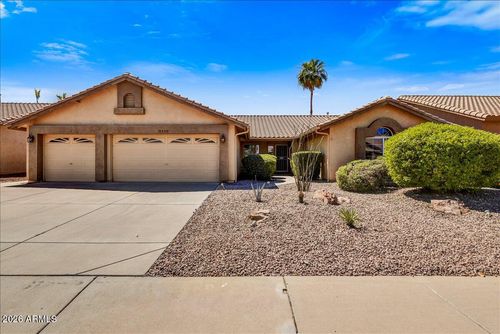 8439 W Kimberly Way, Peoria, AZ, 85382-8720 | Card Image