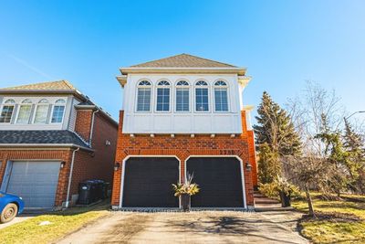 2790 Galleon Cres, House other with 4 bedrooms, 3 bathrooms and 8 parking in Mississauga ON | Image 1