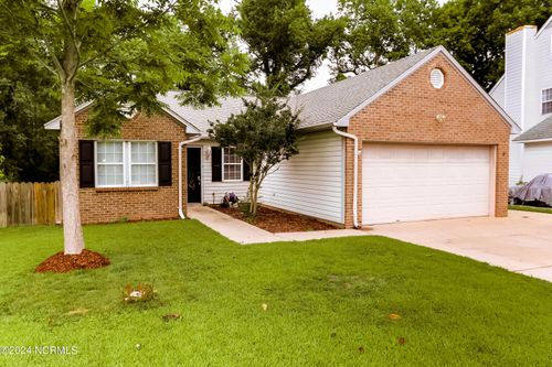 2912 Mandy Ln, Morehead City, NC, 28557-4976 | Card Image