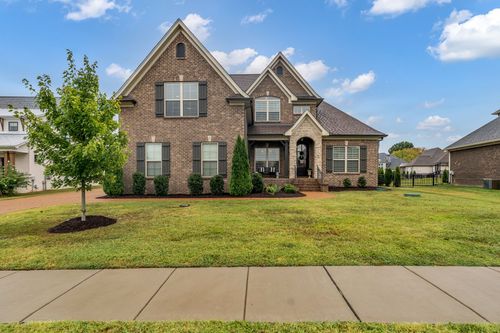1302 Porter Dr, Lebanon, TN, 37087-3752 | Card Image