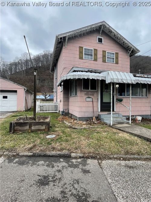 124 W Gardner Ave, Belle, WV, 25015-1524 | Card Image