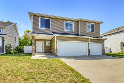 6242 63rd Avenue S, Fargo, ND, 58104 | Card Image