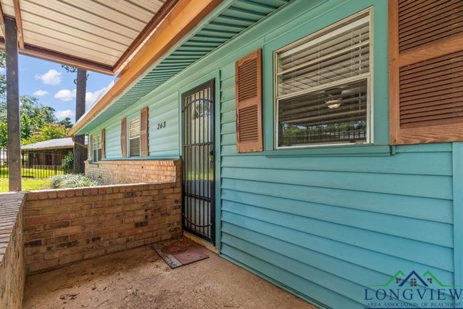 263 Crestwood Loop, House other with 2 bedrooms, 1 bathrooms and null parking in Avinger TX | Image 32