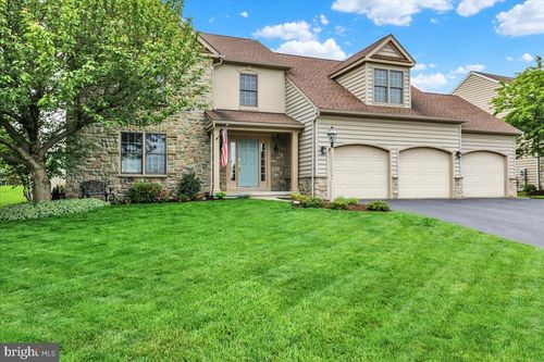 852 Christine Ln, LANCASTER, PA, 17601-6611 | Card Image
