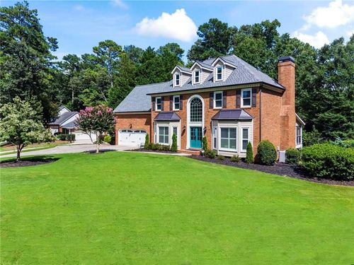 8325 Riverbirch Dr, Roswell, GA, 30076-3520 | Card Image