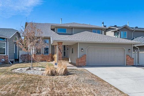 1251 Deer River Circle Se, Home with 4 bedrooms, 3 bathrooms and 2 parking in Calgary AB | Card Image