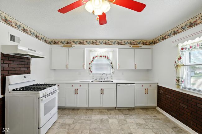 409 Hanley St, House other with 2 bedrooms, 2 bathrooms and null parking in Plainfield IN | Image 17