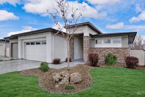 556 W Carnelian Lane, Eagle, ID, 83616 | Card Image