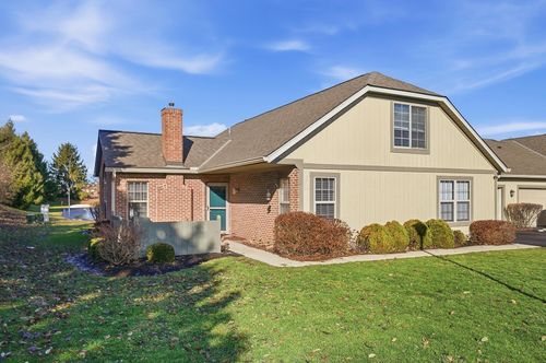 6770 Chateau Chase Dr, Columbus, OH, 43235-3939 | Card Image