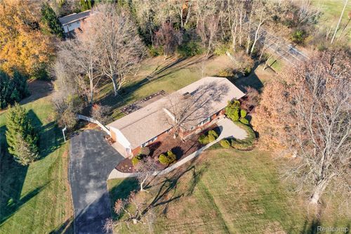 12187 Amherst Ct, Plymouth, MI, 48170-2831 | Card Image