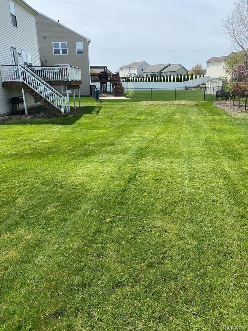 6495 Avalon Dr, Caledonia, MI, 49316-7705 | Card Image