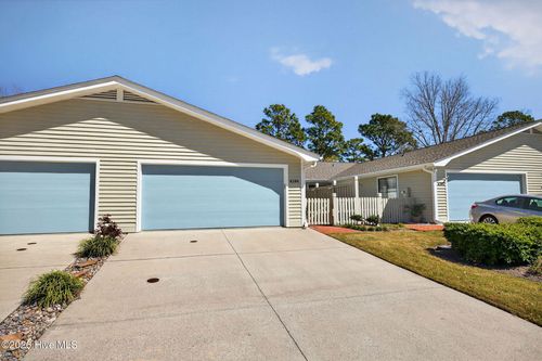 6204 Inland Greens Dr, Wilmington, NC, 28405-3878 | Card Image