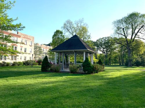 2a-102 Summer St, Stamford, CT, 06901 | Card Image