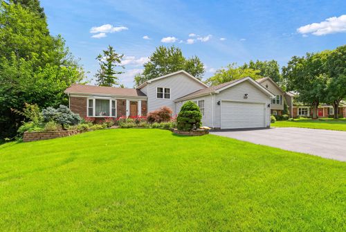 850 Silverwood Ct, Lake Zurich, IL, 60047-2844 | Card Image