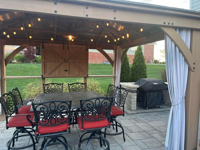 Pavillion with Tv unit | Image 9