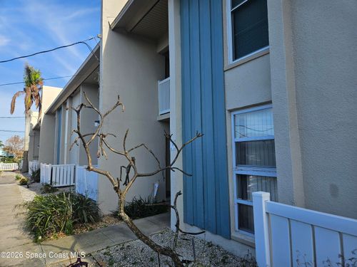 a13-250 N Banana River Dr, MERRITT ISLAND, FL, 32952-2541 | Card Image