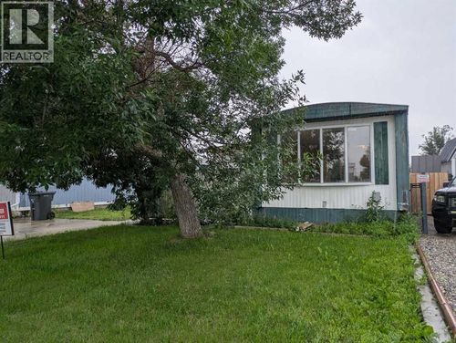 4806 6 St, Coalhurst, AB, T0L0V2 | Card Image