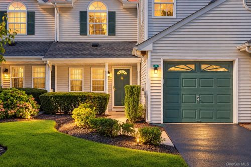 3 Plantation Dr, Hauppauge, NY, 11788-2700 | Card Image