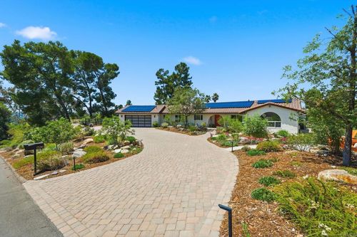 13216 Silver Saddle Ln, Poway, CA, 92064-1926 | Card Image