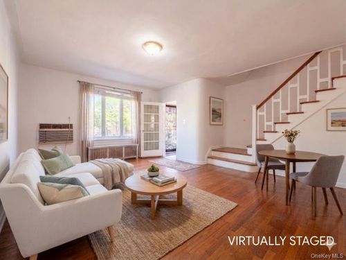 5244 79th St, Elmhurst, NY, 11373-4101 | Card Image